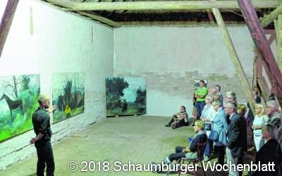 Große Bilder entstehen mitten in der Landschaft