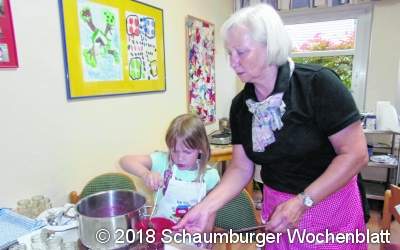 Comenius-Kinder werden 
kleine Marmeladenköche