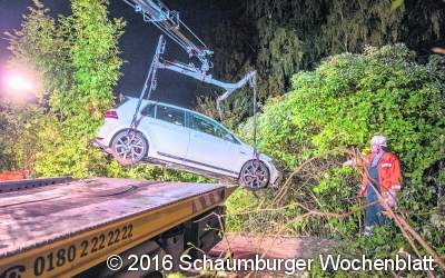 Bedienelemente verwechselt, Golf rutscht in Südaue