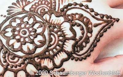 Indischer Nachmittag mit Henna Malerei