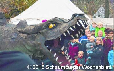 Wo Drachen auf fahrendes Volk treffen