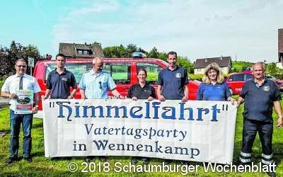 Große Vati-Party am Gerätehaus