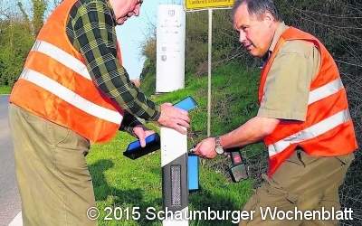Wildwarnreflektor soll gegen Wildunfälle helfen