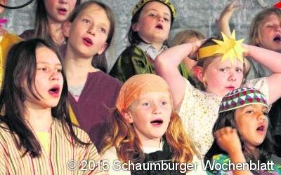 Kinder gehen auf Zeitreise