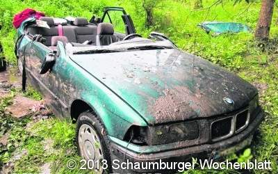 Beifahrer wird bei Unfall schwer verletzt