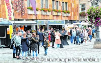 Schlemmen, Shoppen, Freunde treffen Verkaufsoffener Sonntag in der Bückeburger Innenstadt und Streetfoodmarkt auf dem Marktplatz