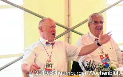 Mitschunkeln, mitklatschen, mitsingen und miteinander feiern