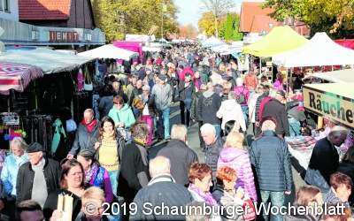 Morgen haben Marktschreier, Traktorfahrer und Gastronome Wiedensahl fest im Griff