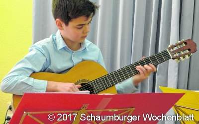 Weihnachtskonzert der Gitarrenklasse