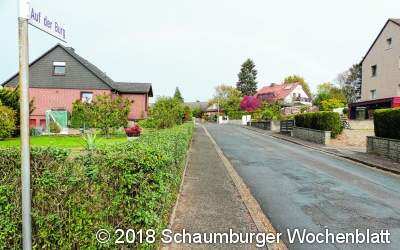 Neues rot-graues Pflaster für die kleine Straße