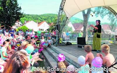 Clown verzaubert sein Publikum
