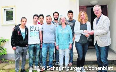 Spende für die Flüchtlingsarbeit