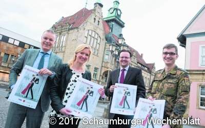 Stilvoll feiern beim 17. Bückeburger Stadtball