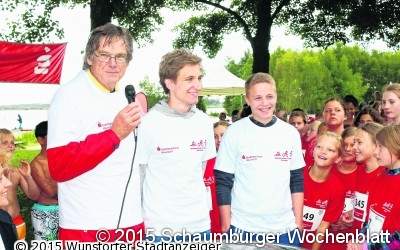Junge Sportler holen sich Medaillen ab