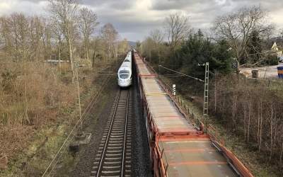 Häuser, Brücken und Straßen müssten weichen