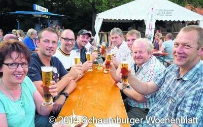 Überall schäumender Gerstensaft