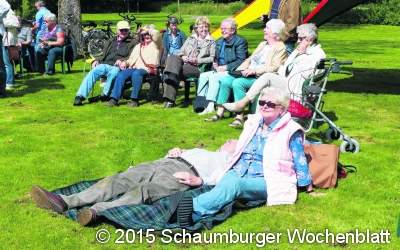 Bekanntschaften auf grüner Wiese