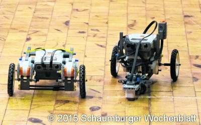Lego-Roboter auf Pokal-Jagd