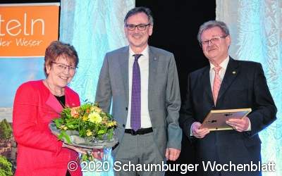 Ehrung für Ingeborg und
Hans-Joachim Schumer