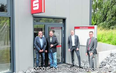 Sparkasse Schaumburg
eröffnet direkt an der B 83