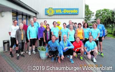 Mit malerischem Sonnenaufgang