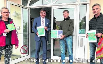 Die ersten langen Listen liegen im Rathaus