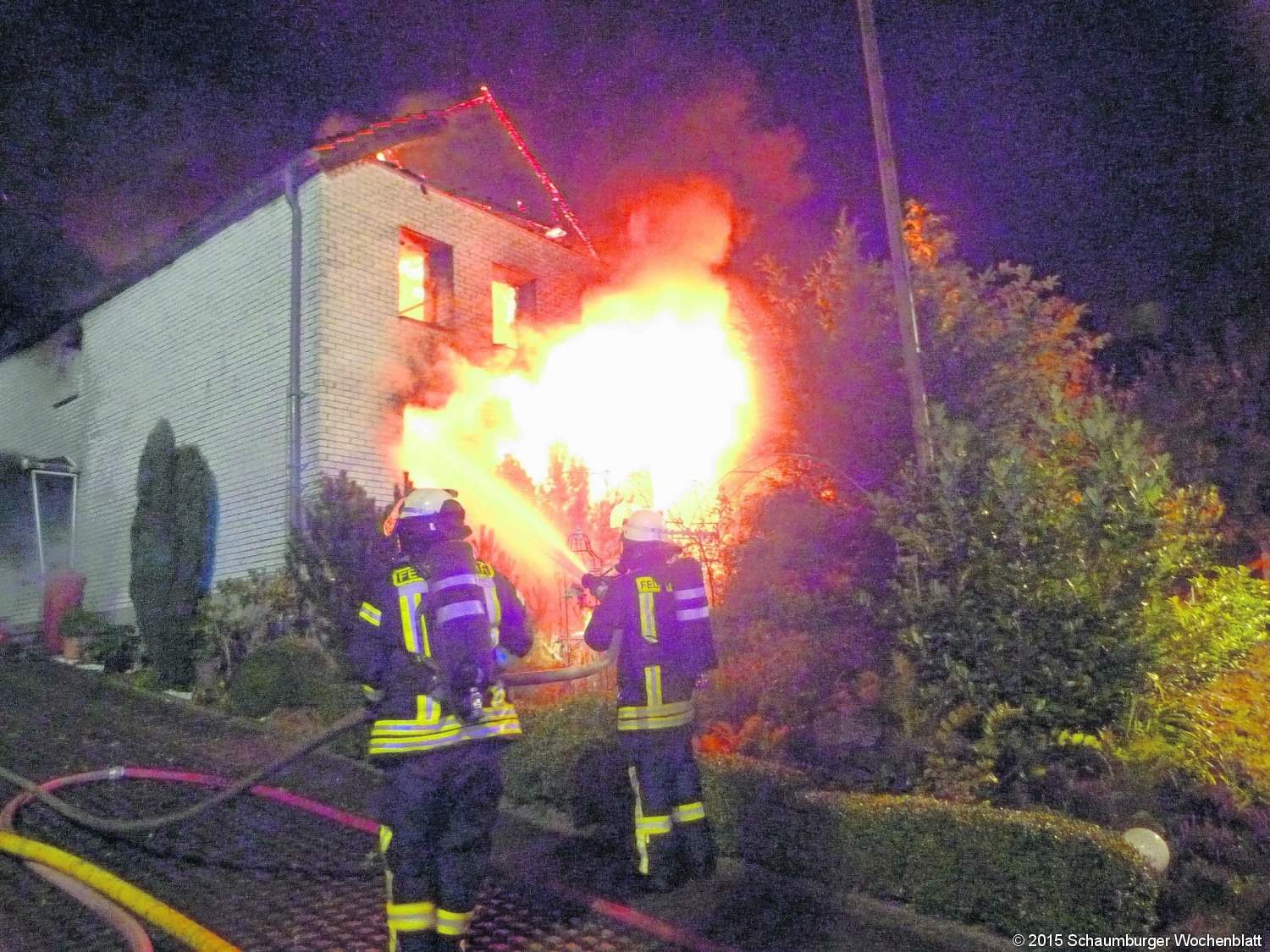 Schaumburger Wochenblatt » Einfamilienhaus Brannte Völlig Aus - Gro ...