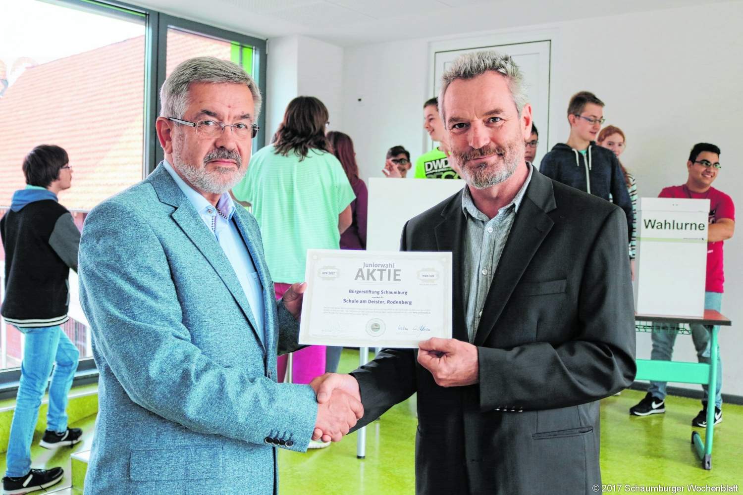 Schaumburger Wochenblatt » Die Jugend darf auch mit abstimmen - Schule am Deister nimmt an der ...