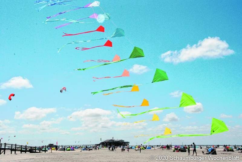 Lebendigkeit am Strand von St. Peter-Ording.  Der Lieblingsstrand unserer Familie so Kerstin Neuwirth aus Stadthagen.