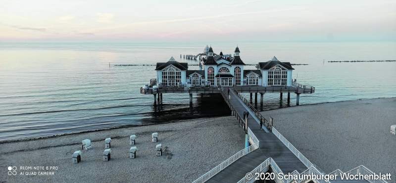 Diesen menschenleeren Strand haben wir am ersten Abend, an dem wieder Touristen nach Mecklenburg Vorpommern einreisen durften, in Sellin aufgenommen. Zwei Tage später war es vorbei mit der Idylle.Andrea und Peter Steuerberg, Wunstorf